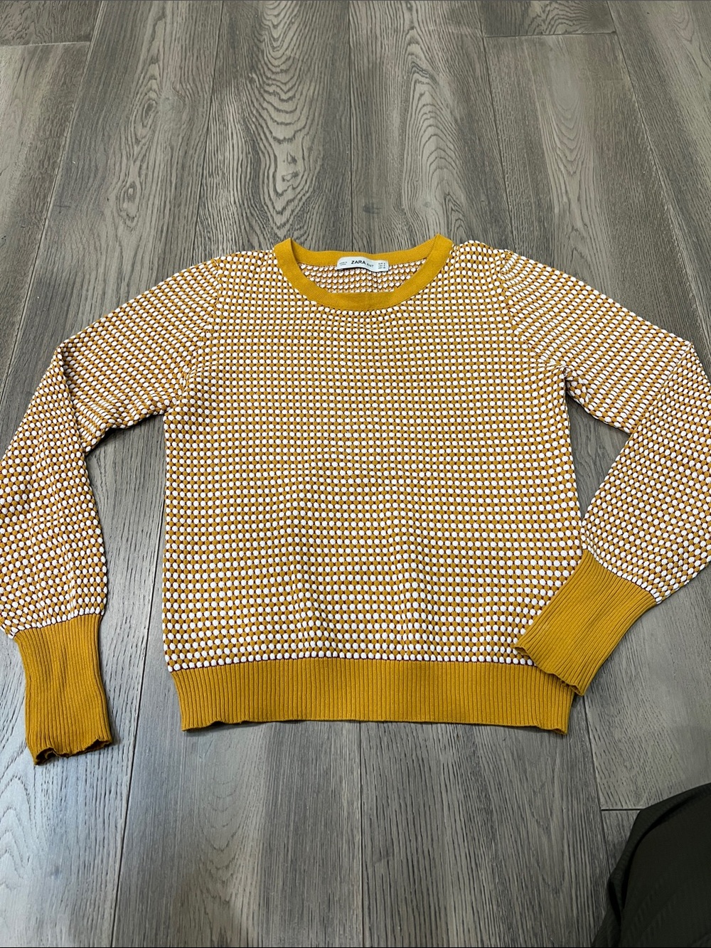 Zara Yellow & White Textured Crewneck Sweater